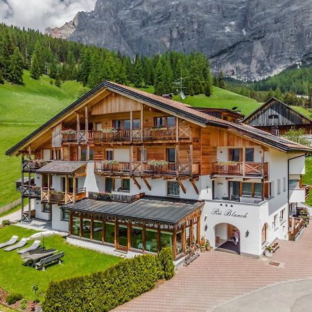 B&B - Hotel Ciasa Rue Blanch San Cassiano  Eksteriør billede