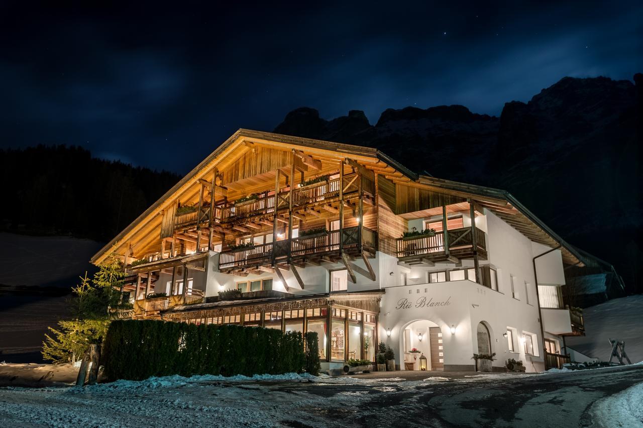 B&B - Hotel Ciasa Rue Blanch San Cassiano  Eksteriør billede